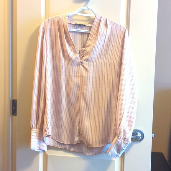 Soft pink long sleeve polka dot blouse Size M - Picture 3 of 6